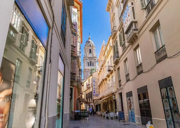Exclusive Luxury Stay At Plaza Uncibay, Malaga Center