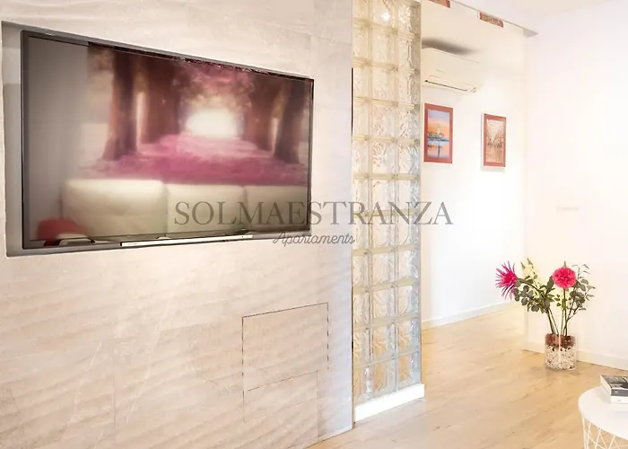 Apartamento Blue & Red By Sol Maestranza Málaga