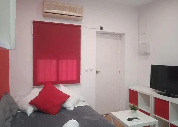 Estudio cerca del Carrefour rosaleda Málaga