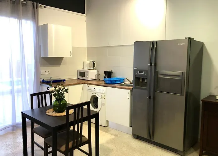 Apartamento con piscina en Ciudad Jardín Málaga