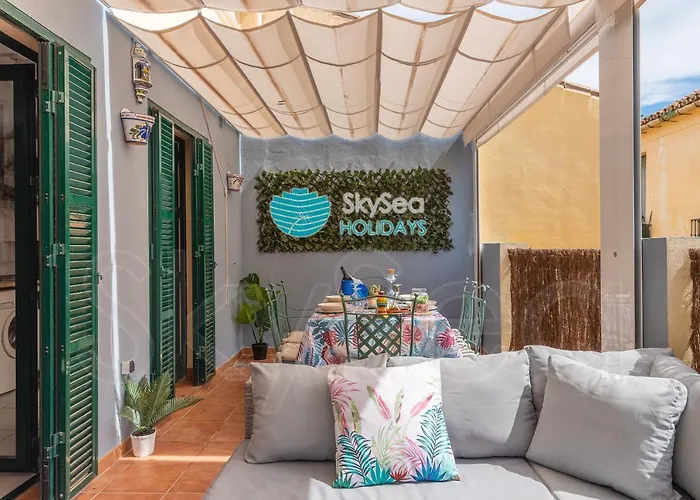Skysea Holidays City Center Suites Málaga