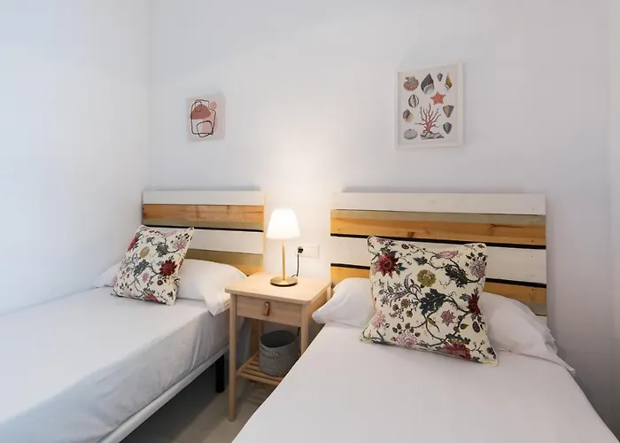 Trinidad Trafalgar, Quiet And Nice Aprtment In The Heart Of The Spanish Culture Málaga