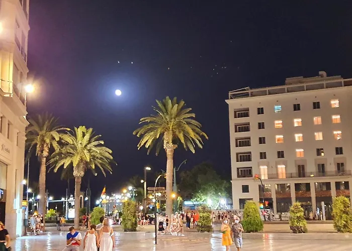 Marinac3 Precioso apartamento con patio en el centro histórico de Málaga