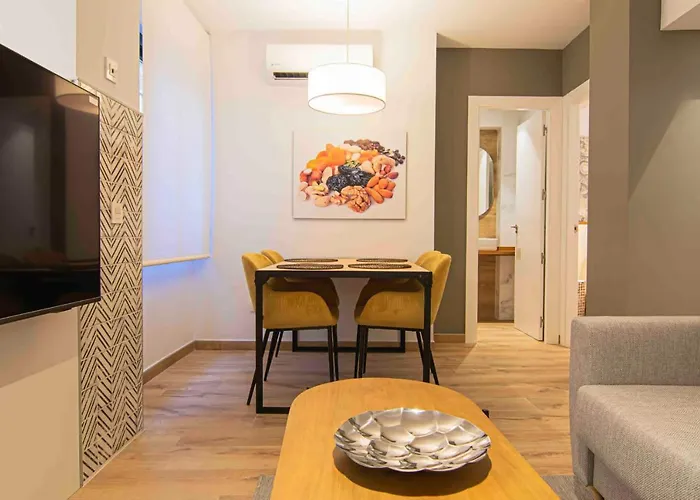 Apartamentos Leonor Málaga