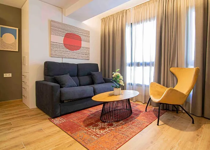 Apartamentos Leonor Málaga