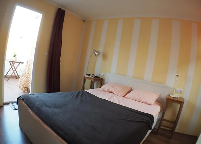 Cosy Appartment W/ Terrace In The Old City Centre Málaga