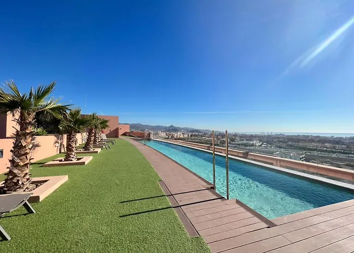 Sky Garden & Seasonal Pool Views By Ele Apartments Málaga