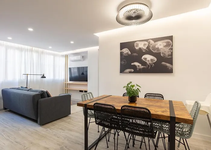 NUEVO Estacion Central PLAYA 3 Dorm AC Málaga
