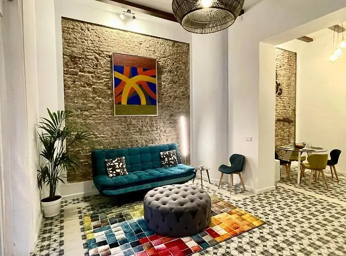 Puerta Roja 3 Bedroom Luxury Apartment Málaga