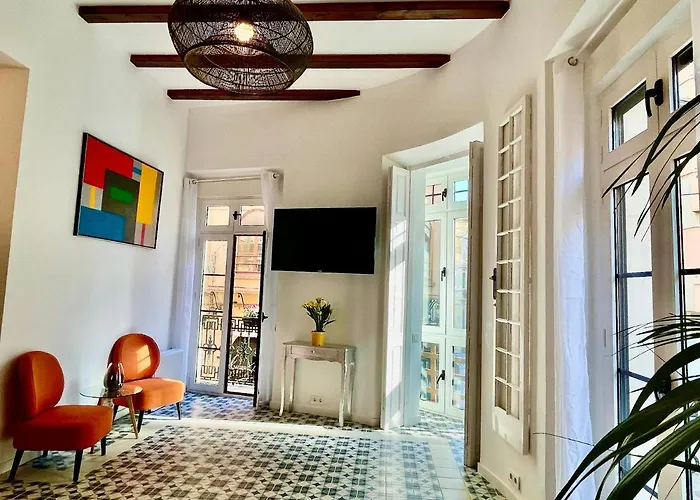 Puerta Roja 3 Bedroom Luxury Apartment Málaga