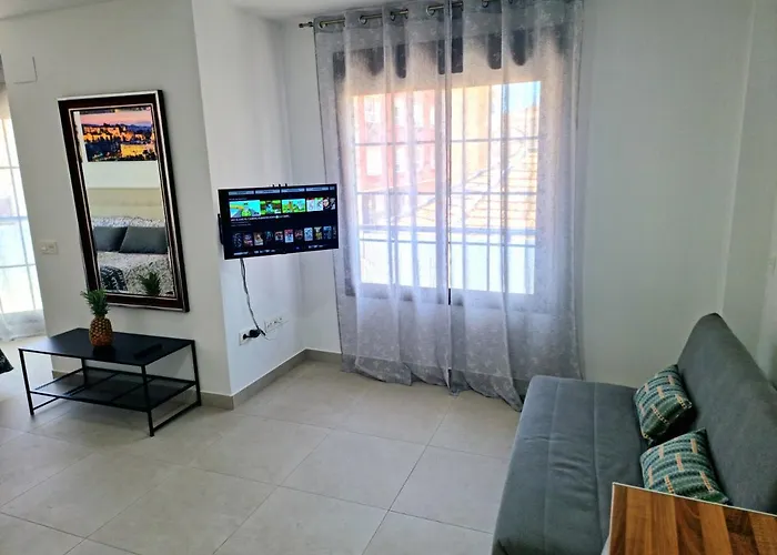 Apartamentos Elemar Free Luggage Storage Málaga