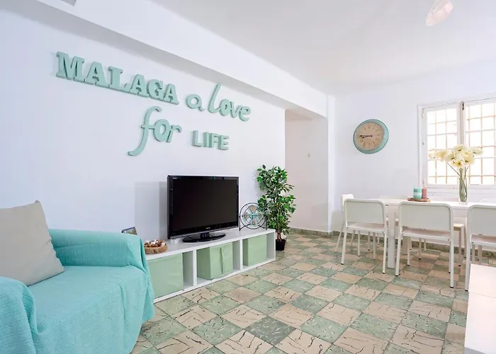 Big Flat In City Center With Patio Málaga