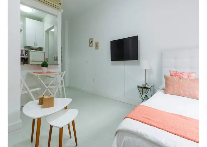 Lovely Studio At The City Heart! Málaga