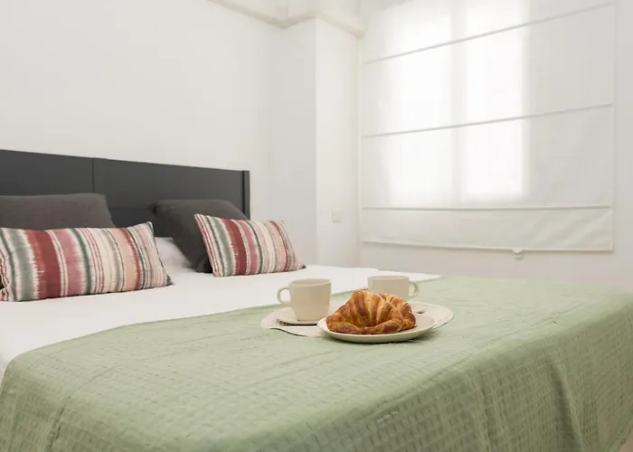 Precioso apartamento con habitacion separada en centro historico de Málaga