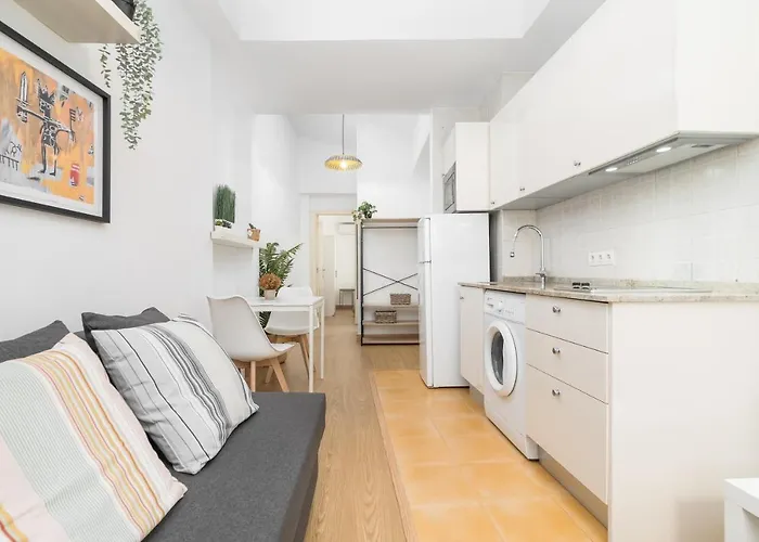 Precioso apartamento con habitacion separada en centro historico de Málaga
