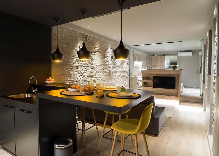 Homely Málaga Jinetes Loft