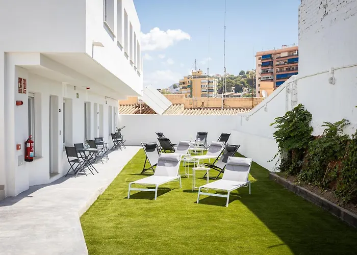 Apartamentos LA PELUSA Málaga