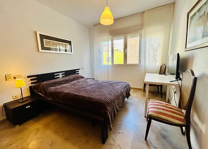 Guest House Teatinos Málaga