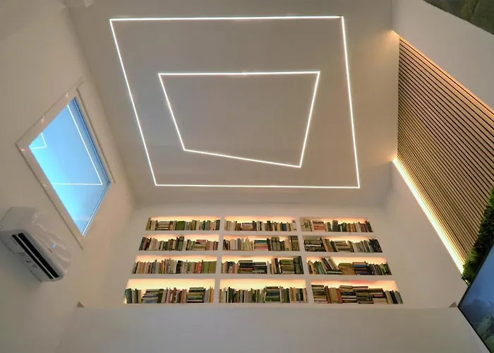 Apartamento BIBLIOTECA DE LUJO EN EL CENTRO HISTORICO DE MÁLAGa