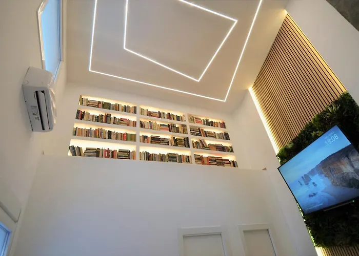 Apartamento BIBLIOTECA DE LUJO EN EL CENTRO HISTORICO DE MÁLAGa