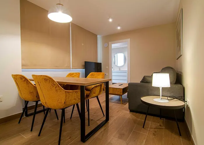 Apartamentos 1 Abril Málaga