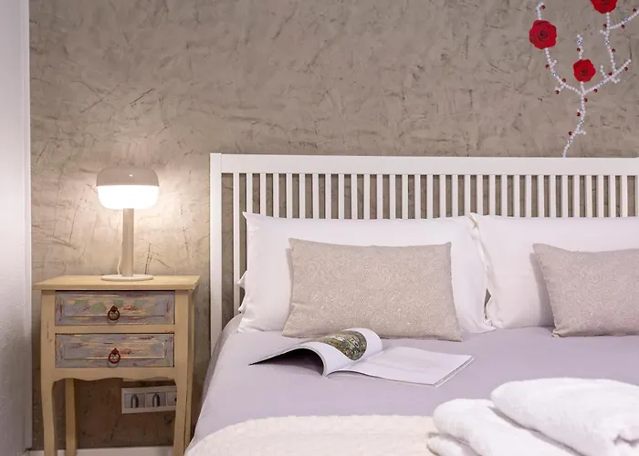 Coqueto Apartamento Junto A Calle Larios By Rent Me Málaga