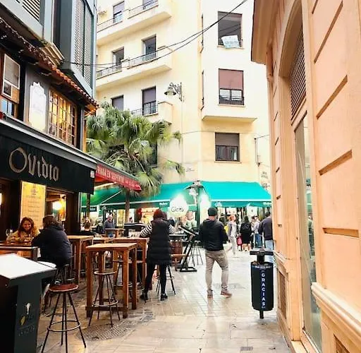 New Elegant Apartment In The Heart Of Málaga