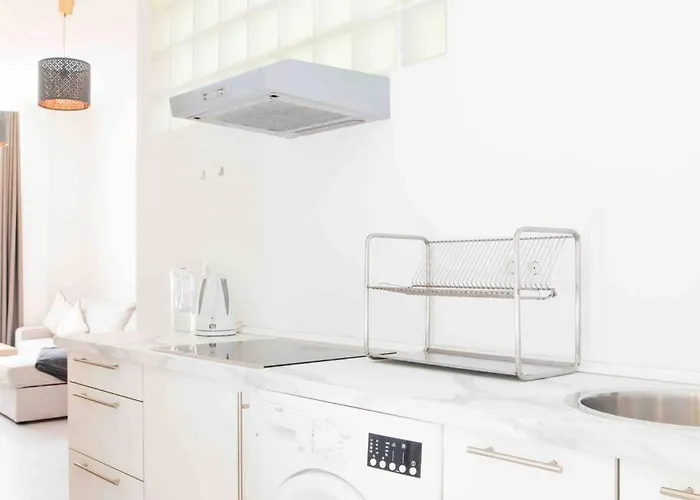 Stylish 2 Bedroom Apartment Next To Lamerced Plaza Málaga