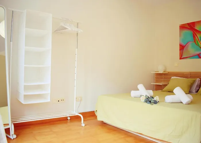 Cozy Apatment Just 10 Mins From The City Centre Málaga
