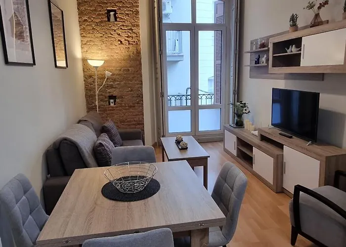 Rosa 2 Bedrooms In City Center Málaga
