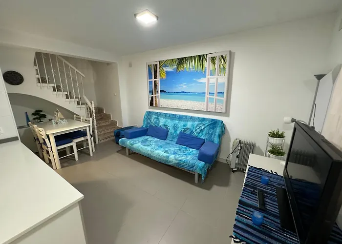 Malaga Beach, Pedregalejo Apt.4/6 2 Hab.