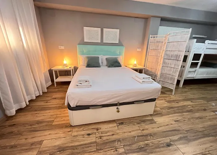 Apartamento Nuestra Casita de Marmoles Parking Incluido 2 bicis gratis Málaga