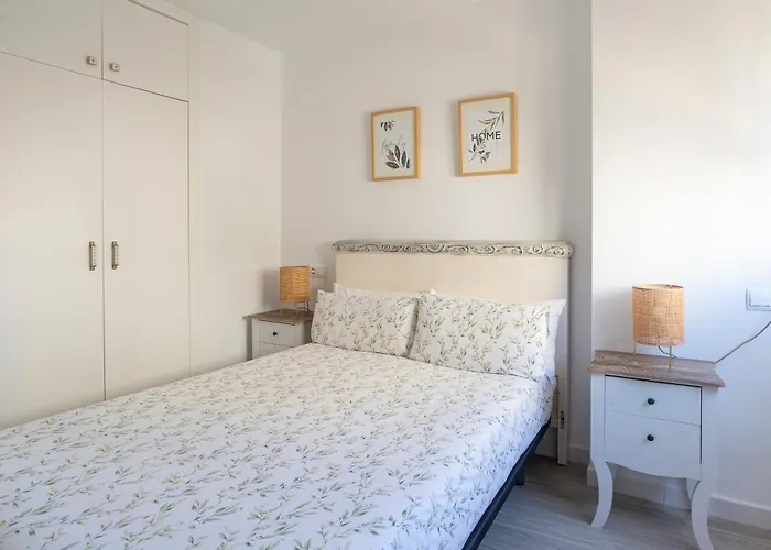 Coloma & Palo Beach By Ele Apartments Málaga