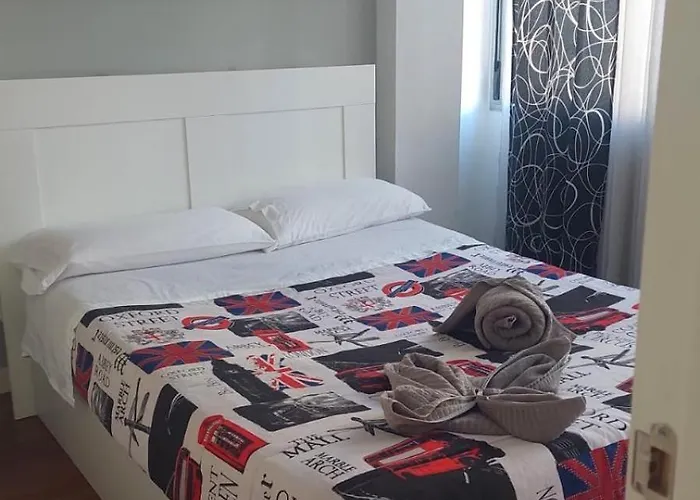 APTO PLAZA MERCED apartamentos Málaga