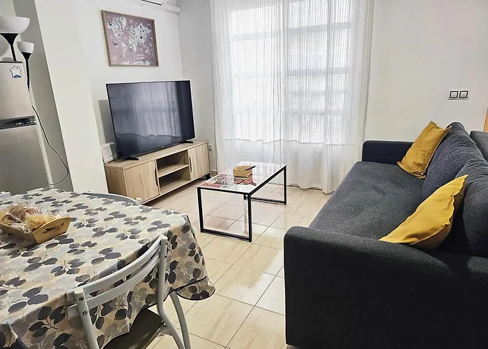 Sunlit Apartment "Casa Bonita" With Free Parking Málaga