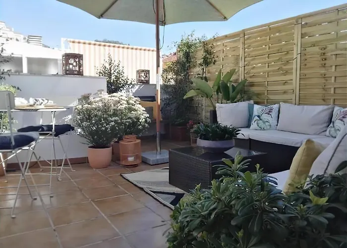 Apartamento Sol y Malaga - Designer Duplex con Terraza y Parking