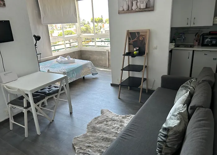Apartamento Vistas Al Mar Urbanización El Candado Málaga