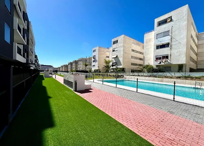 Apartamento Teatinos Premium nuevo con piscina Málaga