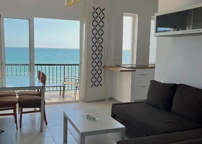 SEA VIEW APARTMENT / a primera línea de playa Málaga