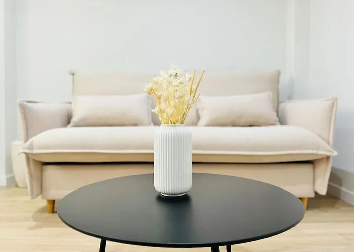 Apartamento BeHappy Huerto del Conde -Centro Málaga