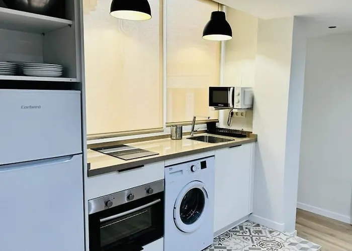 Apartamento BeHappy Huerto del Conde -Centro Málaga
