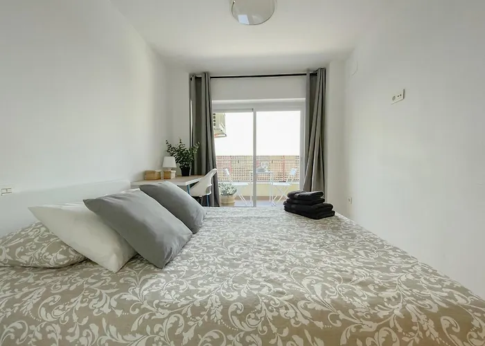 Moderno apartamento Plz de la Merced Málaga