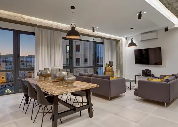 Apartment Tribuna Center By Seric,15' Walking To The Beach Málaga