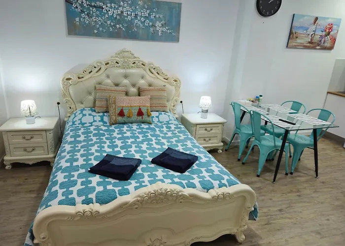 Apartamentos Elemar Free Luggage Storage Málaga