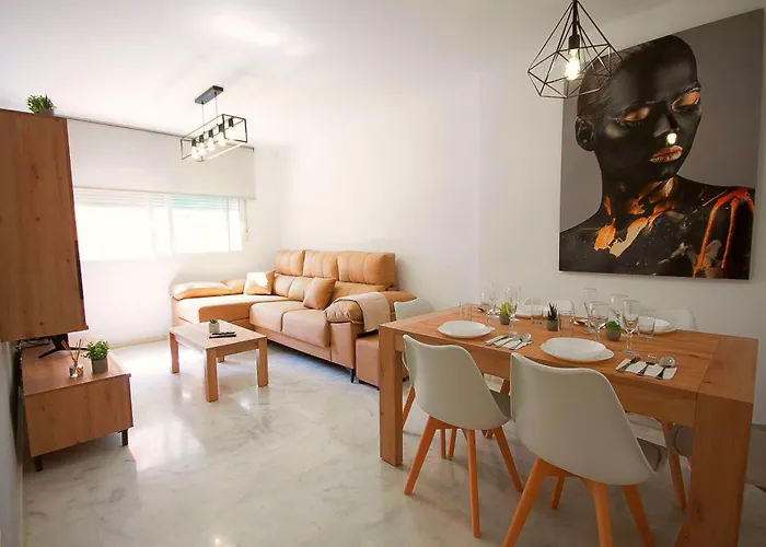 Ave Huelin 3Rooms - Alojamiento con Parking y AC Málaga