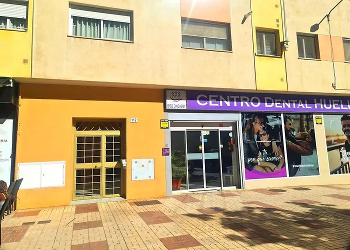 Ave Huelin 3Rooms - Alojamiento con Parking y AC Málaga