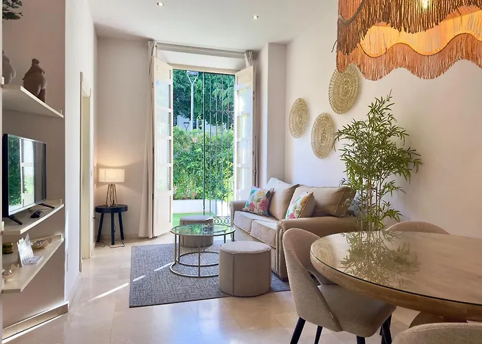 Apartamento Urbe10 Pries Garden Málaga