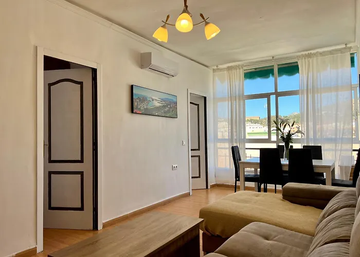 Amazing 3Bedroom Apartment In Capuchinos By Easytrip Málaga