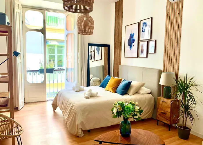 Calderon III Deluxe Central Sinesedesignhomes Málaga