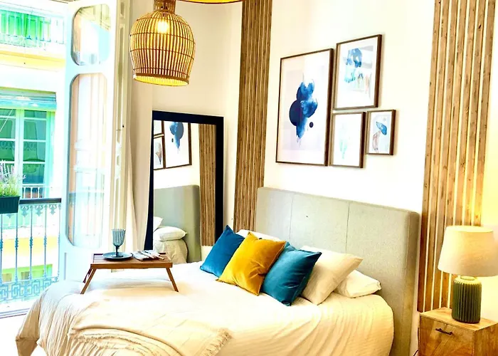 Calderon III Deluxe Central Sinesedesignhomes Málaga